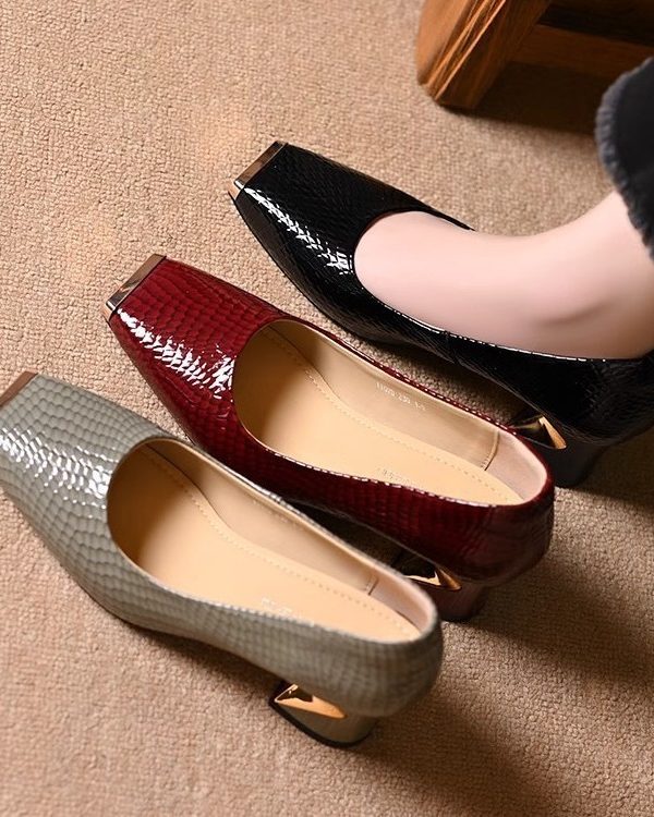 Women's French-style Snake-pattern Chunky-heel Versatile Soft-soled Leather Shoes