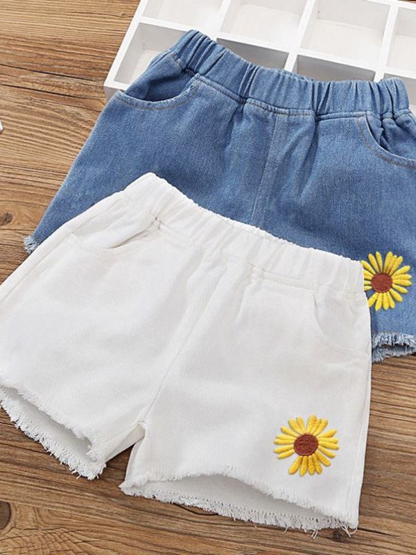 شورت جينز قصير مزين بشراشيب، شورت قصير مطرز، ليجنز