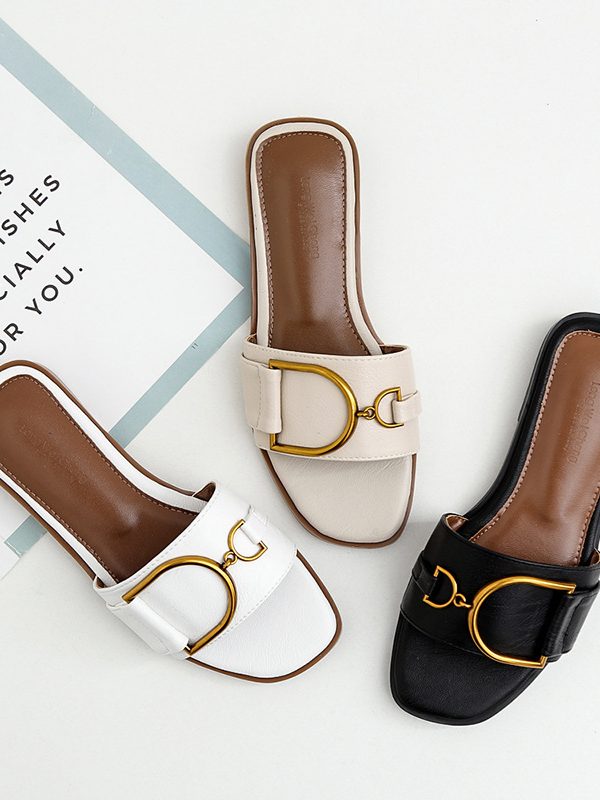 صنادل نسائية صيفية جديدة وعصرية تناسب جميع الإطلالات، أحذية مسطحة مريحة