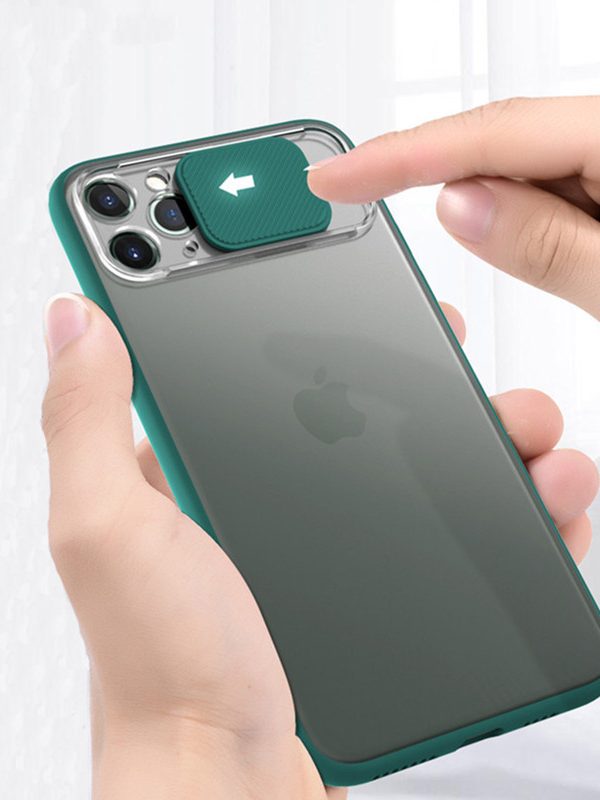 Lens sliding phone case