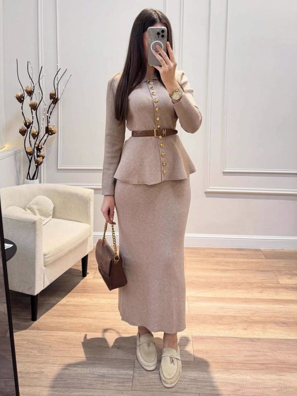 New Button-pleated Ribbed-button Fishtail Bodycon Coat With A Cinched Waist
