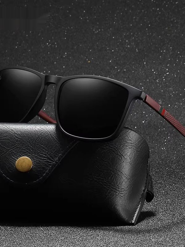Luxury Square Vintage Polarized Sunglasses For Men Women