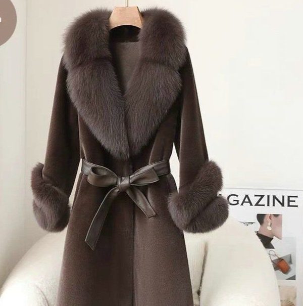 Thickened Faux Mink Coat With Large Fur Collar For Women