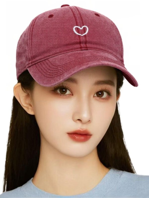 Artistic Retro Small Love Embroidered Soft Top Fashion Peaked Cap
