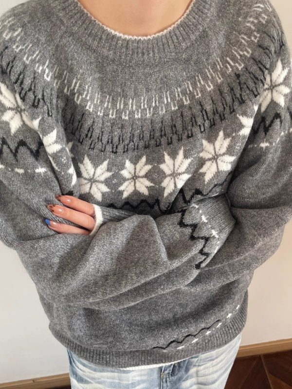 كنزة صوفية رجالية كلاسيكية بنقشة الجاكار