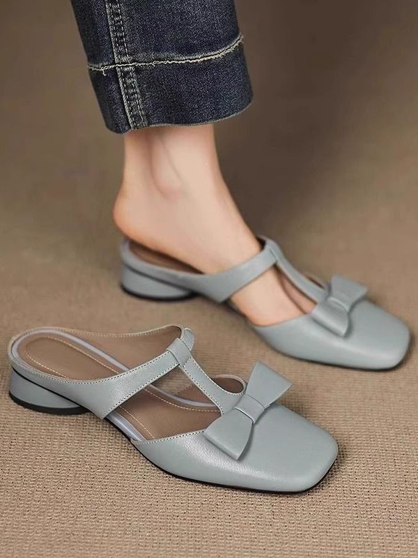 شباشب نصفية مغلقة من الأمام بفيونكة على الطراز الفرنسي للنساء