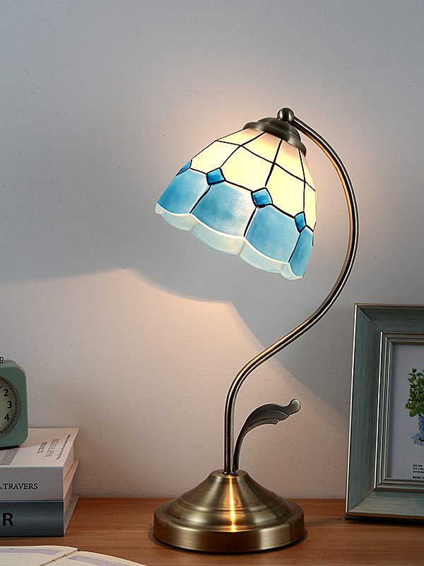 European-style Pastoral Mediterranean Bedside Lamp Home Bedroom