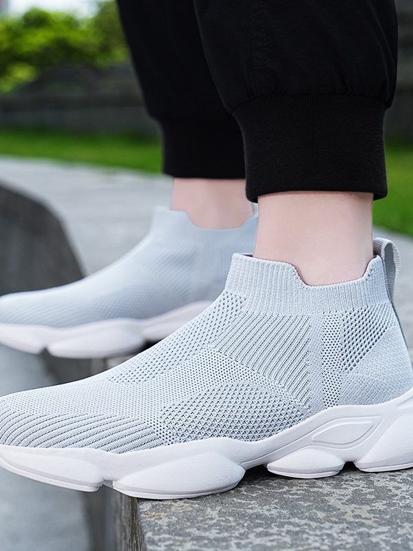 أحذية رياضية شبكية رجالية خريفية تسمح بالتهوية، مريحة ومتعددة الاستخدامات